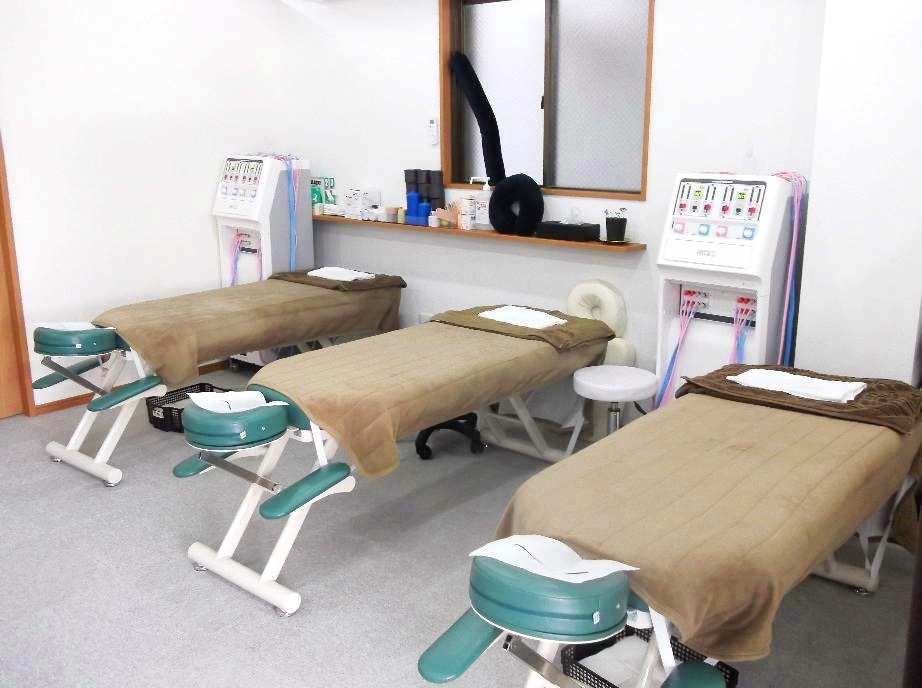 絆鍼灸整骨院　施術室
